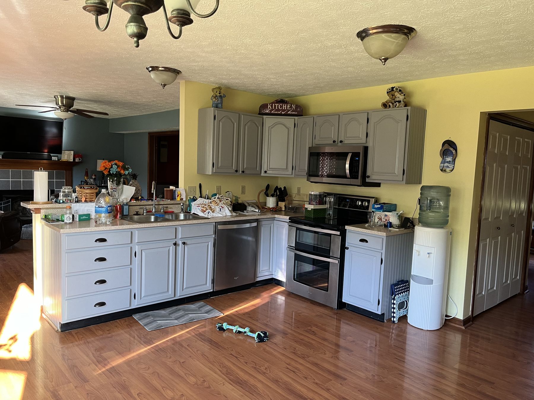 Kitchen Remodeling project photo 7